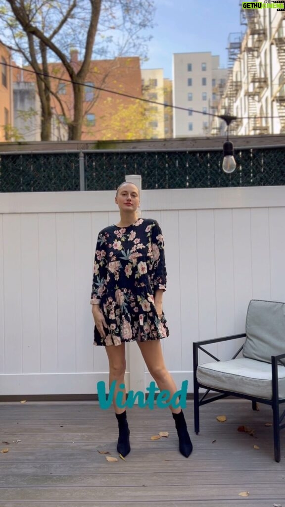 Natalia Germani Instagram - 3,2,1… A je to tu! Sleduj môj šatník na Vinted “natalagermani” ✨❤️ #ad