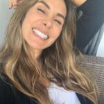 Natalia Streignard Instagram - Hola que tal? Feliz sabado! La verdad yo feliz aqui encerrada con mi familia! No me quejo para nada! El homeschool es tedioso pero estoy disfrutando este encierro...! Cuidandome y cuidando a los mios! Ojala todos se sientan igual que yo...! Quedate en casa y disfrutalo!!!