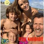 Natalia Streignard Instagram – Feliz Navidad!!!!! Que Dios los bendiga y les llene de felicidad!!! Son mis deseos para todos uds!!!! ❤️❤️❤️❤️❤️ en familia la vida es mas sabrosa…