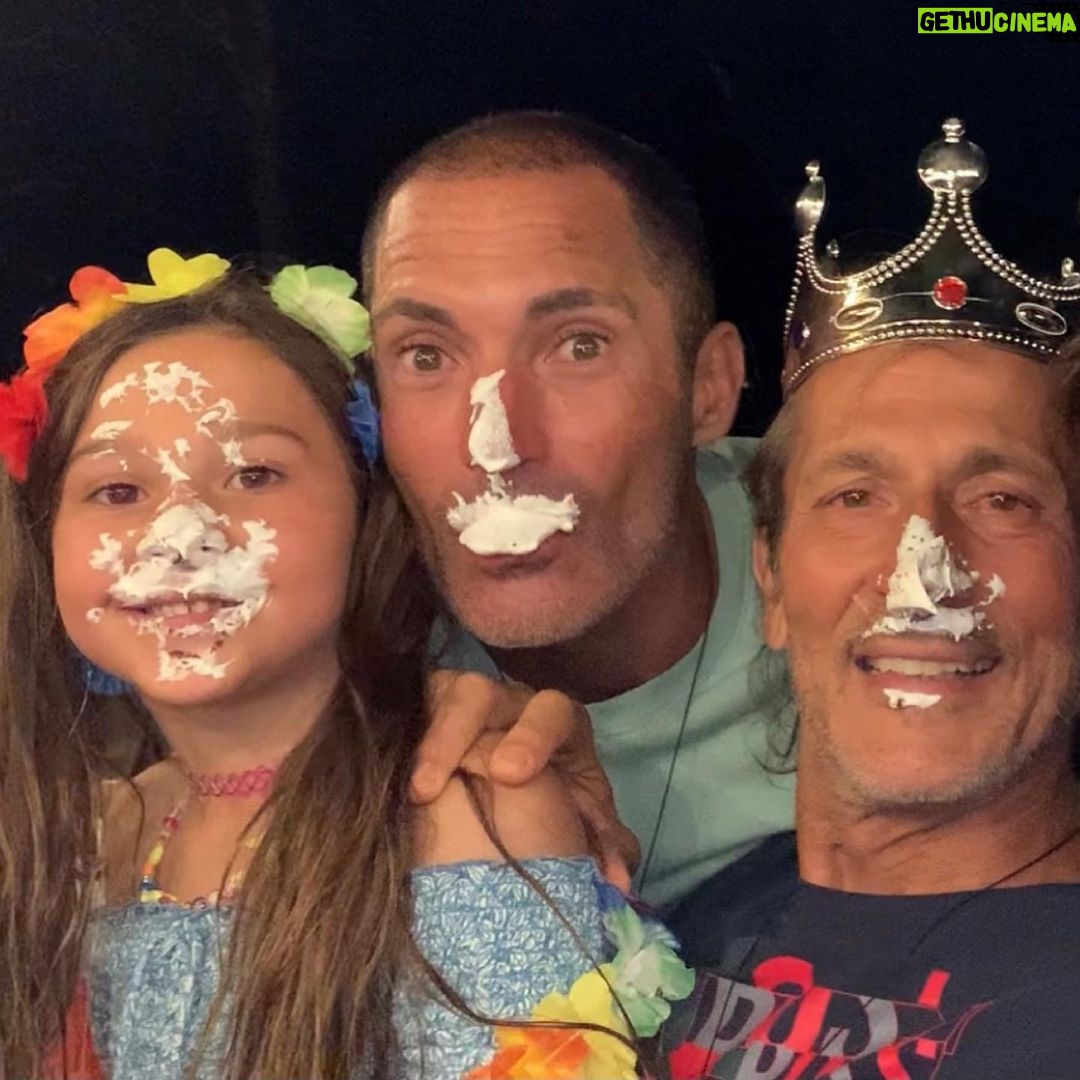 Natalia Streignard Instagram - Happy bday tu my hubby jaajjajajjajajja se me habia pasado postearlo.. se nota que nos divertimos ah?????? Con mis partners de siempre! Los@mejores! @ccanalfeldman love you guys❤️❤️❤️
