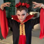 Natalia Streignard Instagram - Nuestro halloween encuarenteneados.... al mal tiempo buena cara y aqui la pasamos con los vecinos BUENISIMO!!!