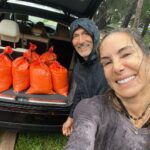 Natalia Streignard Instagram - Listos para el aguacero!!! Precaución a todos por ahí! ❤️❤️❤️