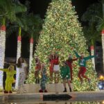 Natalia Streignard Instagram - Con mis friends queridas celebrando la NAVIDAD! Felicidades para todos!!!🌲🌲🌲🌲🌲🌲🌲🌲🌲