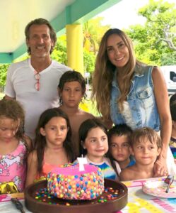 Natalia Streignard Instagram - Sale@enojada pero estaba FELIZ... mi princesa ya cumplio 7... contra todos los pronosticos nos acompaño el@sol y un dia perfecto! Te quiero flaka!!