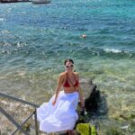 Natalie Negrotti Instagram - I can’t wait to go back to Mykonos the vibe is so right. The people are amazing and so nice, the food is delicious, and the parties r insane 🤍 Mykonos, Greece