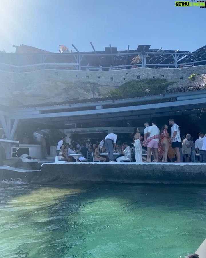 Natalie Negrotti Instagram - Hands down my favorite day in Mykonos at Spilia’s on the water. People dancing on tables, jumping in the ocean and just having an amazing time eating incredible fresh food 🤍🇬🇷 Spiliá, Khania, Greece