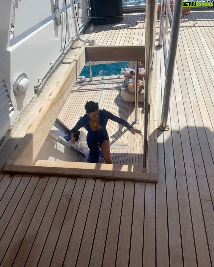 Natalie Negrotti Instagram - Hands down my favorite day in Mykonos at Spilia’s on the water. People dancing on tables, jumping in the ocean and just having an amazing time eating incredible fresh food 🤍🇬🇷 Spiliá, Khania, Greece