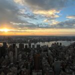 Natalie Negrotti Instagram - I can’t believe I got invited to a VIP private picnic on top of the Empire State Building! 7 things to do when you visit nyc: 1. Eat pizza and bagels- it hits different in nyc I think it’s the water 2. Go to The Box- only if ur fun and open minded 3. Take pictures on-top of the Empire State Building 4. Walk the Brooklyn bridge 5. Take a ferry to the Statue of Liberty 🗽 6. Go to artechouse- my favorite museum in nyc 7. Go to little island park ¡No puedo creer que me invitaron a un VIP pícnic privado arriba del Empire State Building! 7 cosas que tienes que hacer cuando visitas Nueva York: 1. Comer mucha pizza y bagels no se si es el agua pero saben súper diferente acá 2. Ir de fiesta a “The Box”- Pero nadamas puedes ir si eres chévere y tienes una menta abierta 3. Tomar fotos arriba del Empire State Building 4. Caminar el Brooklyn bridge 5. Tomar un ferry a la estatua de libertad 🗽 6. Visitar el museo artechouse es mi preferido 7. Visitar el parque little island park #nycsecrets #nyclife @empirestatebldg @esrtsocial #ESBVIP #nycsecrets #nyclife