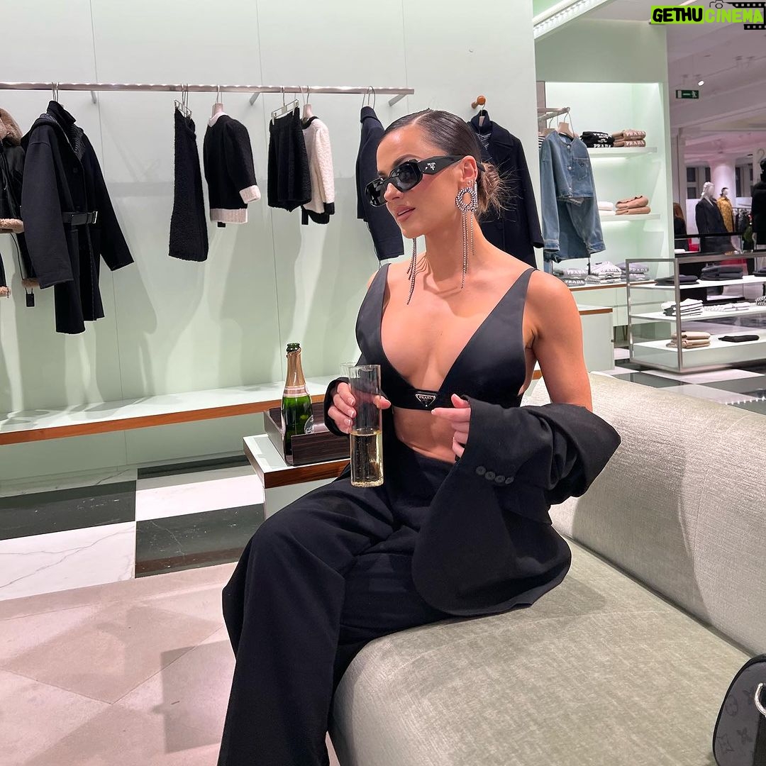 Natalie Negrotti Instagram - Pregame at Prada 🥂 Selfridges Oxford Street, London