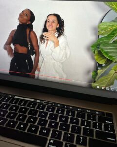 Natalie Negrotti Instagram - I am UNWELL 🤣 4th pic is not ok. This NYFW was unplanned for me and ended up better than I could have imagined. I met @nilsaprowant for the first time in person and saw @khrystyana walk the runway!!!! LIFE BE GOOD SOMETIMES I had so much fun vlogging NYFW this is my best work yet #nyfw #nyfw2023 #fashion #nycblogger #nycbloggers #nycstreetstyle SoHo, New York