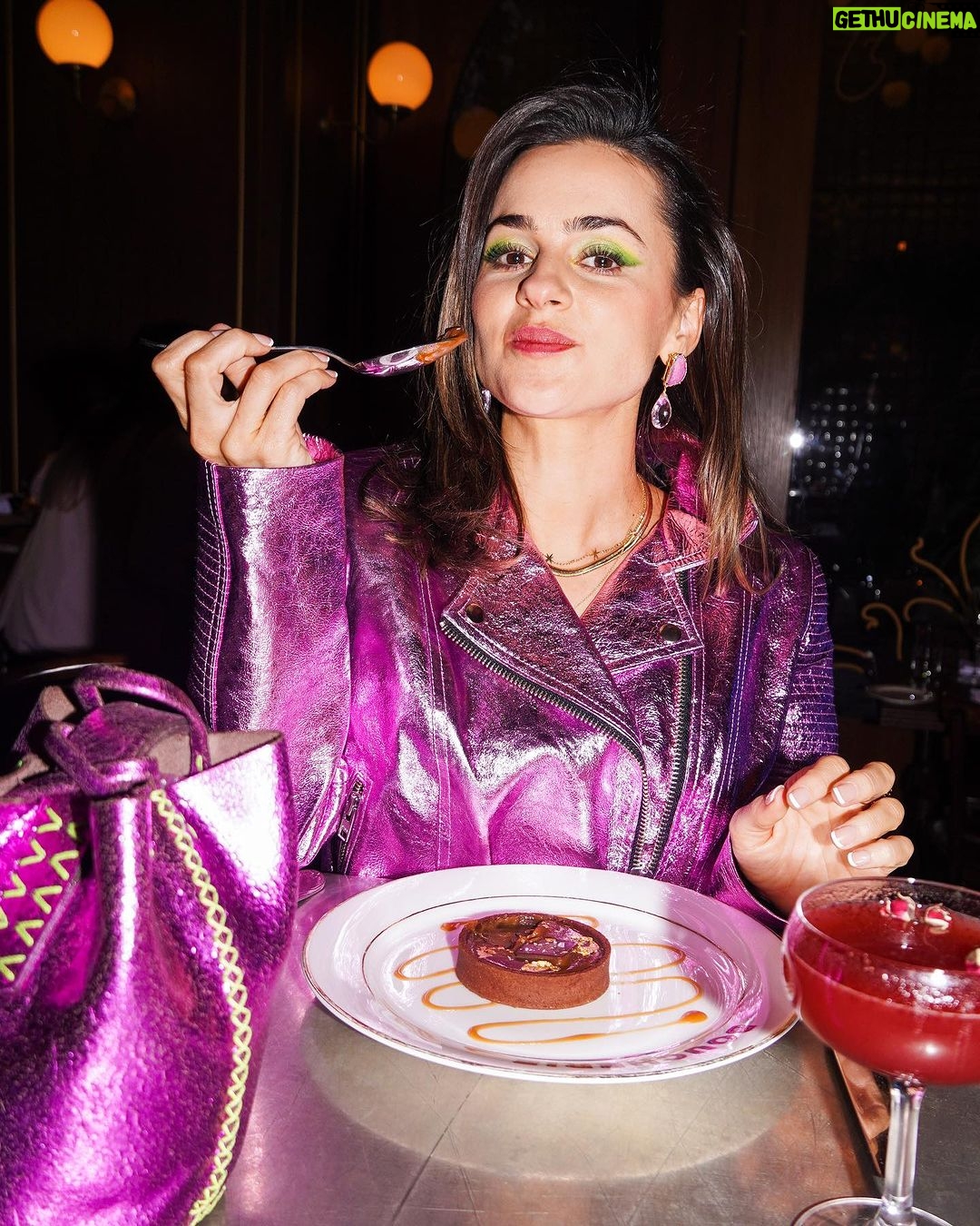 Natalie Negrotti Instagram - We are what we eat ? π³π¬πΎ @natalienegrotti x @khrystyana By @warnerjesse Hair @jazshepard Makeup @kimchipearl Wearing @flyingsolonyc Jackets @mimika_leather Bags @voltaatelier Earrings @rachelmulherin @juwelier_berends Restaurant @boucherienyc #shortandtall #shortfriend #tallfriend New York, New York