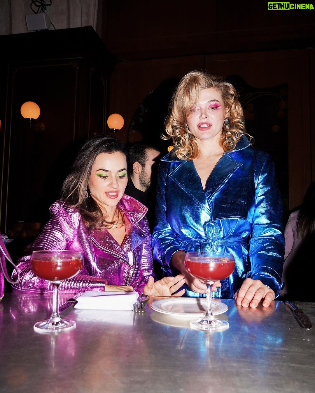 Natalie Negrotti Instagram - We are what we eat ? π³π¬πΎ @natalienegrotti x @khrystyana By @warnerjesse Hair @jazshepard Makeup @kimchipearl Wearing @flyingsolonyc Jackets @mimika_leather Bags @voltaatelier Earrings @rachelmulherin @juwelier_berends Restaurant @boucherienyc #shortandtall #shortfriend #tallfriend New York, New York
