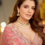 Natasha Luthra Instagram - Decoding the BIGGEST bridal beauty trend! 🤩 Charlotte Tilbury recently launched the DREAMY PILLOW TALK Wedding Look on STUNNING actress @banitasandhu & I had to recreate my version of the look! Let me know how I did 🥰 Charlotte Tilbury Magic Cream Charlotte Tilbury Eyes To Mesmerise - Pillow Talk Charlotte Tilbury Luxury Palette - Pillow Talk Charlotte Tilbury Pillow Talk Eyeliner  Charlotte Tilbury Pillow Talk Lip And Cheek Glow - Colour Of Dreams Charlotte Tilbury Lip Cheat - Pillow Talk  Charlotte Tilbury Matte Revolution - Pillow Talk Discover @charlottetilbury Wedding Beauty Secrets #OnlyAtNykaa 💖 Offer: Enjoy 2 Mini Gifts on ₹6000! #AD #CharlotteTilburyXNykaa #OnlyAtNykaa @charlottetilbury @mynykaa #DreamyPillowTalkWeddingLook