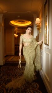 Natasha Luthra Instagram - Kicking off @fdciofficial India couture week with none other than @falgunishanepeacockindia ✨ @tandemcommunication 💚 Jewelery @renuoberoiluxuryjewellery Bag @beaumondeaccessories @swastiii_ Glam @makeupbyaakritisaxena Shot by @iris.filmss Location @theleelapalacenewdelhi #FalguniShanePeacock #IndiaCoutureWeek #bridalcouture #falgunishanepeacockindia #fdci #icw2023 Leela Palace Chanakyapuri