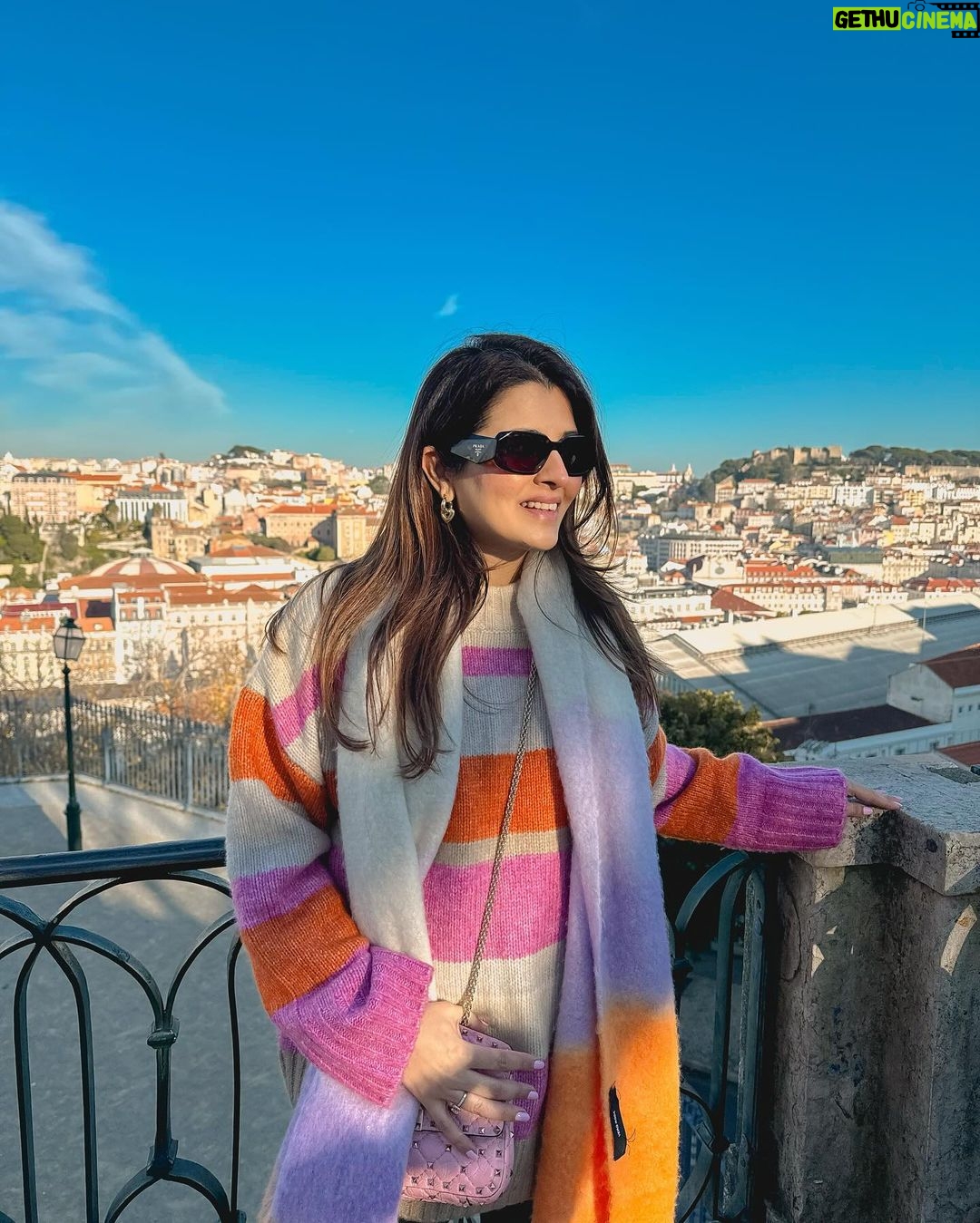 Natasha Luthra Instagram - Lisbon you beaut 🌈♥️ Lisbon, Portugal