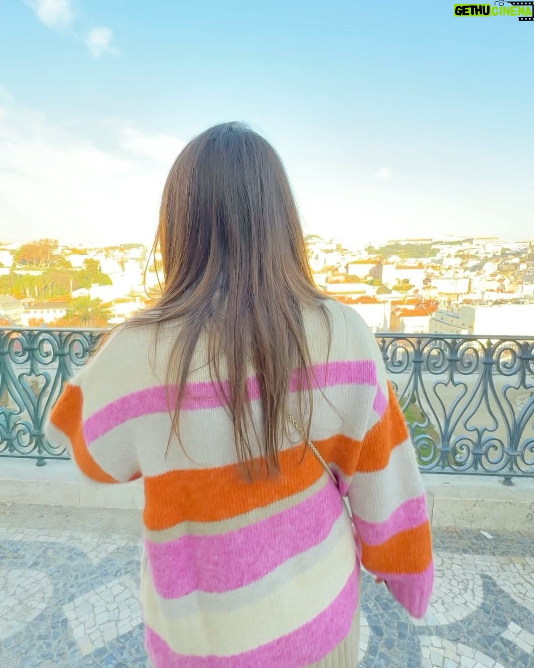 Natasha Luthra Instagram - Lisbon you beaut 🌈♥️ Lisbon, Portugal