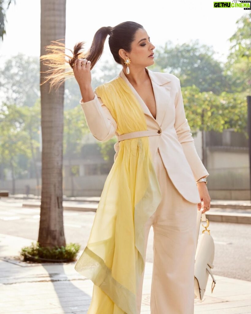 Natasha Luthra Instagram - Tis the season to shop till you drop and make heads turn wherever you go 💛Wearing this power-suit from @clothing.misaki - a perfect outfit for your next soirée, cocktail party or an event. They are Made to Order, Size Inclusive and open to Customization. Head to their page to explore some impeccable styles for the seasons to come. Search for Burezā Pant Suit on their website for direct orders and get FLAT 10% OFF on first orders. No code required #Misaki #HouseOfMisaki #MadeToOrder #pantsuit