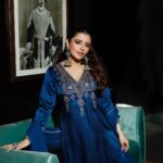 Natasha Luthra Instagram - Crushing on this color this festive season 💙 The new collection of @aarkeritukumar is stunning . It’s available in stores & online 🥰 Shot by @iris.filmss Hair @hairby_nitin #Aarkè #AarkèFW23