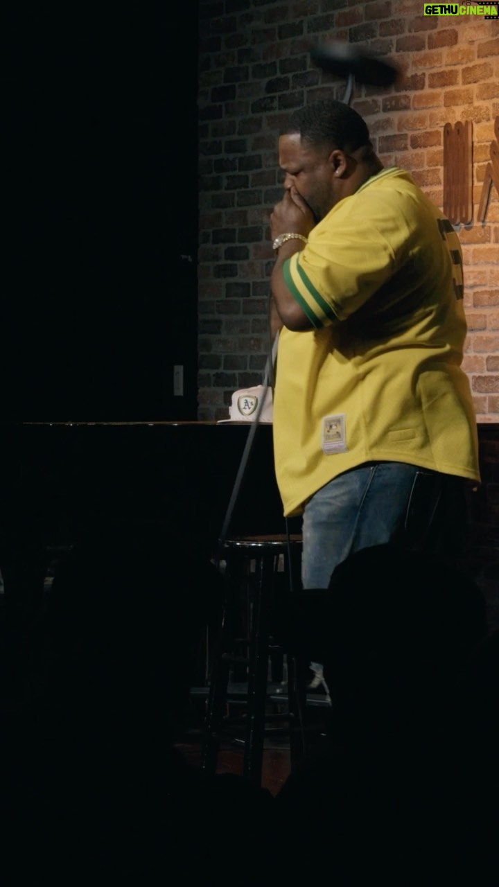 Nate Jackson - 14.1K Likes - Guy almost laughs himself to death 🤣 Comedian Nate Jackson DESTROYS the Hollywood Improv 🔥 Raleigh, NC is up next.
Link in bio for full tour with newly added cities and showtimes al #natejackson #standupcomedy #explorepage