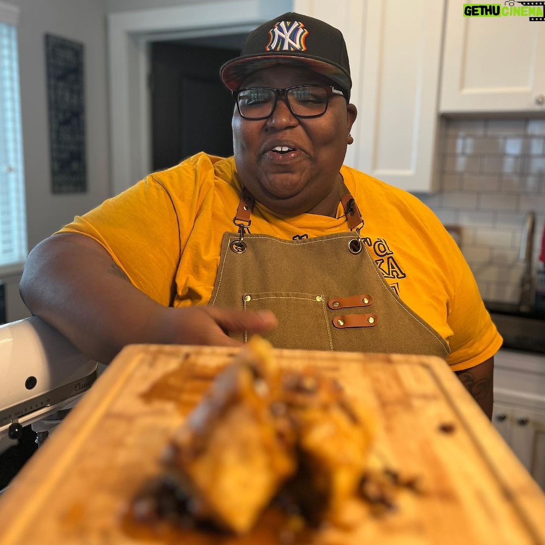 Nate Jackson Instagram - This is Buffalo’s Own Chef Josey. From @sznbflo She created the “love overboard” - a sweet potato pecan praline egg roll with a caramel sauce. Listen. This shit is so good that I would literally thumb wrestle your granny for another piping hot bite! After tasting it, once I transported back to my body, I was left with the blank-staring-realization that there are people out here living wayyyyyyyyyyyyyyy better lives than me! No, for real… Buffalo, New York