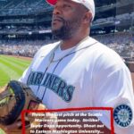 Nate Jackson Instagram - What a treat! EASTERN EAGLES GO FIGHT WIN 🦅 Go Mariners! Seattle, Washington