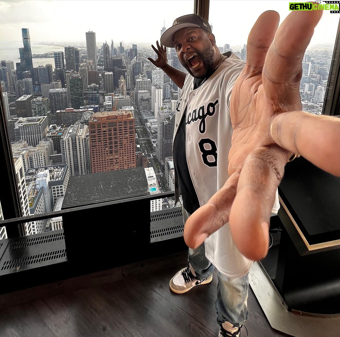 Nate Jackson - 4.1K Likes - Fun fact: the John Hancock Tower 1,030ft tall. For reference the Space Needle is 605ft. One more fun fact: This is wayyyyy in TF up too high. Clouds we’re going by BELOW me.