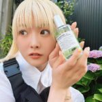 Natsumi Maki Instagram - とうとう念願の...🌟 なつぽいオリジナル、世界で一つの香水を作ってきちゃった🫶 お揃いの匂いにしてくれてたぽい族ごめんよ... でも今までの香水も使うからねっ✨ 匂いはオシャレと一緒🌟 その時の気分で！ #theflavordesign #オリジナル香水 #香水作り #natsupoi #なつぽい