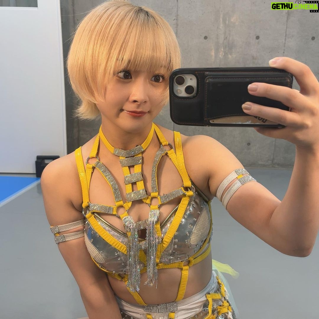 Natsumi Maki - 7.2K Likes - 女優ミラーみたいなの見つけた🪞✨
でも顔に影が...
試合はしばらくお休み〜
まっててねーん🤍
#natsupoi #なつぽい #ウルフ女子 #ウルフボブ #ウルフショート #ウルフカット