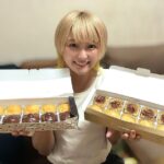 Natsumi Maki Instagram - 久々に大阪の幼なじみ達みーんなで集まった🌟 小学生ぶりくらい😆 みんな大人になってたぁ〜 写真はプチシュークリームとぽい。 #natsupoi #なつぽい