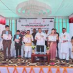 Navaneet Kaur Instagram - जिल्हा परिषद अमरावती महिला आर्थिक विकास महामंडळ अमरावती महाराष्ट्र राज्य ग्रामीण जीवनन्नोती अभियान अंतर्गत मेळघाट क्षेत्रातील स्वयं सहाय्य बचत गटांची उत्पादने विक्री केंद्र "मेळघाट हाट' उद्घाटन सोहळा मा.ना.श्री चंद्रकांत दादा पाटील यांच्या प्रमुख उपस्थिती मध्ये झाला या कार्यक्रमात राज्यसभा खासदार अनिल जी बोंडे, आमदार राजकुमार पटेल, जिल्हाधिकारी सौरभ कटियार व जिल्हा परिषद CEO अविशांत पांड्या उपस्थित होते