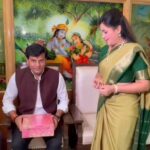 Navaneet Kaur Instagram - दिवाळी पाडवा घरी साजरा केला.