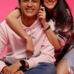 Navika Kotia Instagram - inki jodi >>>>> ❤️ @navika_kotia @aadityagupt.a @mealishaparveen @manavsoneji @the_onlyansh @thealrightsquad @rusk.media #SchoolFriendsOnAmazonminiTV #StreamingNow