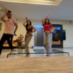 Navika Kotia Instagram - Tag your Dance Buddies below!! 👯‍♀️😂🙈 . . #sangeet #dancereels #funnyreels #reelitfeelit #dance #instareels #trendingreels #fyp #palaksindhwani