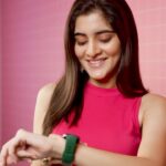 Navika Kotia Instagram – Living life to the fullest with my itel Smartwatch 2ES! Tracking fitness, rocking 50 sports modes, and always in style with colorful straps and chic watch faces. 
Staying connected with Bluetooth calling and monitoring my SpO2 levels for ultimate well-being.
It’s a day full of energy, style, and health. Embrace the smartwatch revolution!
#itel #itelSmartwatch #Smartwatch2ES #JodeIndiaKaHarDilitel #EnjoyBetterLife