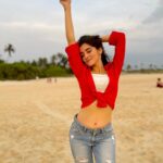 Navika Kotia Instagram – Sun-kissed, beach-bound, and living in the moment 🌞🌊 Goa