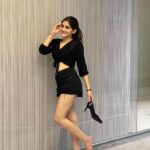 Navika Kotia Instagram – Too tired by the end of the night to walk in those heels