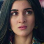 Navika Kotia Instagram – Sooraj ka bartaav dekhar kya Kesar ho jaayegi usse shaadi karne ke liye tayyar? Dekhiye #KyunkiSaasMaaBahuBetiHotiHai, har roz, shaam 6:30 baje, sirf #ZeeTV par aur kahin bhi, kabhi bhi @zee5shows par.

#SoorajAurKesar

@navika_kotia 
@lakshay_khurana17