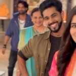 Navika Kotia Instagram – Watch our 1 hr special episodes till 20th Nov at 6:30pm on @zeetv 
Kyunki Saas Maa Bahu Beti Hoti Hai by @guroudevbhallascreens 

Shot by our sweet DOP @ajay_lalta_gupta 

#itv #kyunkisaasmaabahubetihotihai #zeetv #indiantvserial #family #saasbahu