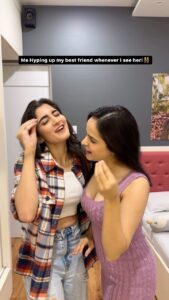 Navika Kotia Instagram - That’s what best friends are for!! 👩‍❤️‍👩 Tag your besties below! 😍 . . #trendingreels #reelitfeelit #funnyreels #bestfriends #fyp #trends #explore