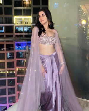 Navika Kotia Instagram - Happy Diwali 🪔💜

Outfit @masumimewawallaofficial  For @azafashions
Styling @littlepuffsofhappiness @mad.micron_

#diwali #diwali2023 #indianwear #indowestern