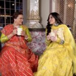 Navika Kotia Instagram - Kesar aur Ambika ka ek doosre ke liye pyaar, gholta hai inke rishtey mein mithaas! ❤️ Dekhiye #KyunkiSaasMaaBahuBetiHotiHai, har roz, shaam 6:30 baje, sirf #ZeeTV par aur kahin bhi, kabhi bhi @zee5shows par. #KesarAurAmbika @manasijoshiroy @navika_kotia