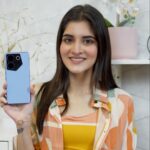 Navika Kotia Instagram - Every moment shines with #TECNOCamon20Series. This amazing smartphone captures every picture & video precisely & delivers in high quality✨ Love the sleek & classy look of my #TECNOCamon20series. #TECNOSmartphones #KeepLovingKeepLiving #LovingEveryShot @tecnomobileindia
