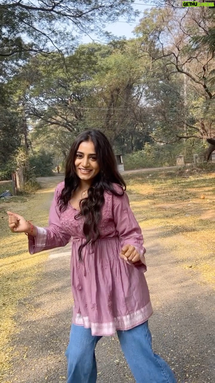 Nayani Pavani - 140.7K Likes - Aina edho ibandhundhe 🙈
#nayanipavani
