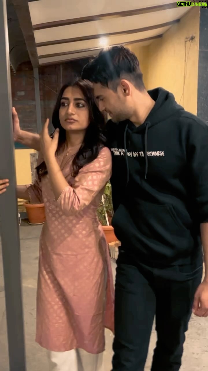 Nayani Pavani - 404K Likes - Reel turned out to be a cute blooper 😂😁
SPYN❤️
#nayanipavani #princeyawar #spyn