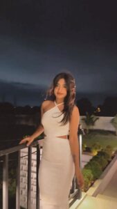 Nayani Pavani Instagram - I’m 💁🏻‍♀️ #nayanipavani