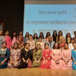 Neha Mahajan Instagram - Meeting senior college students at S.P College, Pune yesterday was a reminder of possibilities and hope, of how much meaning a warm dialogue sprung from curiosity and love and a quest for knowledge is capable of achieving, of genuine give and take of enthusiasm. I was humbled to receive your letter of honour and I am glad to be part of the legacy of your Vanmay Club. Thank you for your love and so many questions. Wishing everyone a lot of stories, poems, movies and music 🎶 love, n. @vanmaymandal_spc