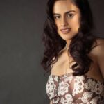 Neha Mahajan Instagram - Sunset/ Reset 🌤️ Photo @arindamsikdar Makeup and hair @nikitas_makeupandhair Styling @cocomumbai @toabhartists @toabhentertainment @portfolio_mumbai #sunset #photoshoot