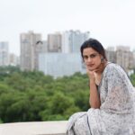 Neha Mahajan Instagram - City drape 🏙️ @ashiq_mk
