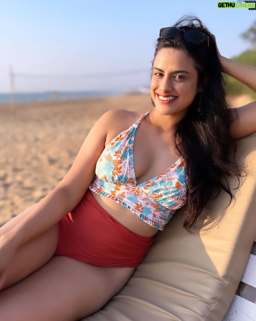 Actress neha mahajan
