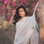 Neha Mahajan Instagram – ⛅️

Shot by my cousin @aditmahajan